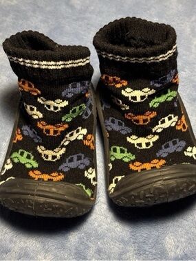 Q baby Step Toddler Sock Shoes
First Walkers Rubber Sole Cars Size 6-12